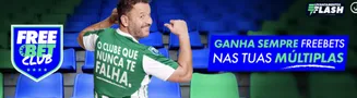 Promoção Free Bet Club com homem vestindo camisola com a frase “O clube que nunca te falha”, destacando oferta de freebets nas apostas múltiplas